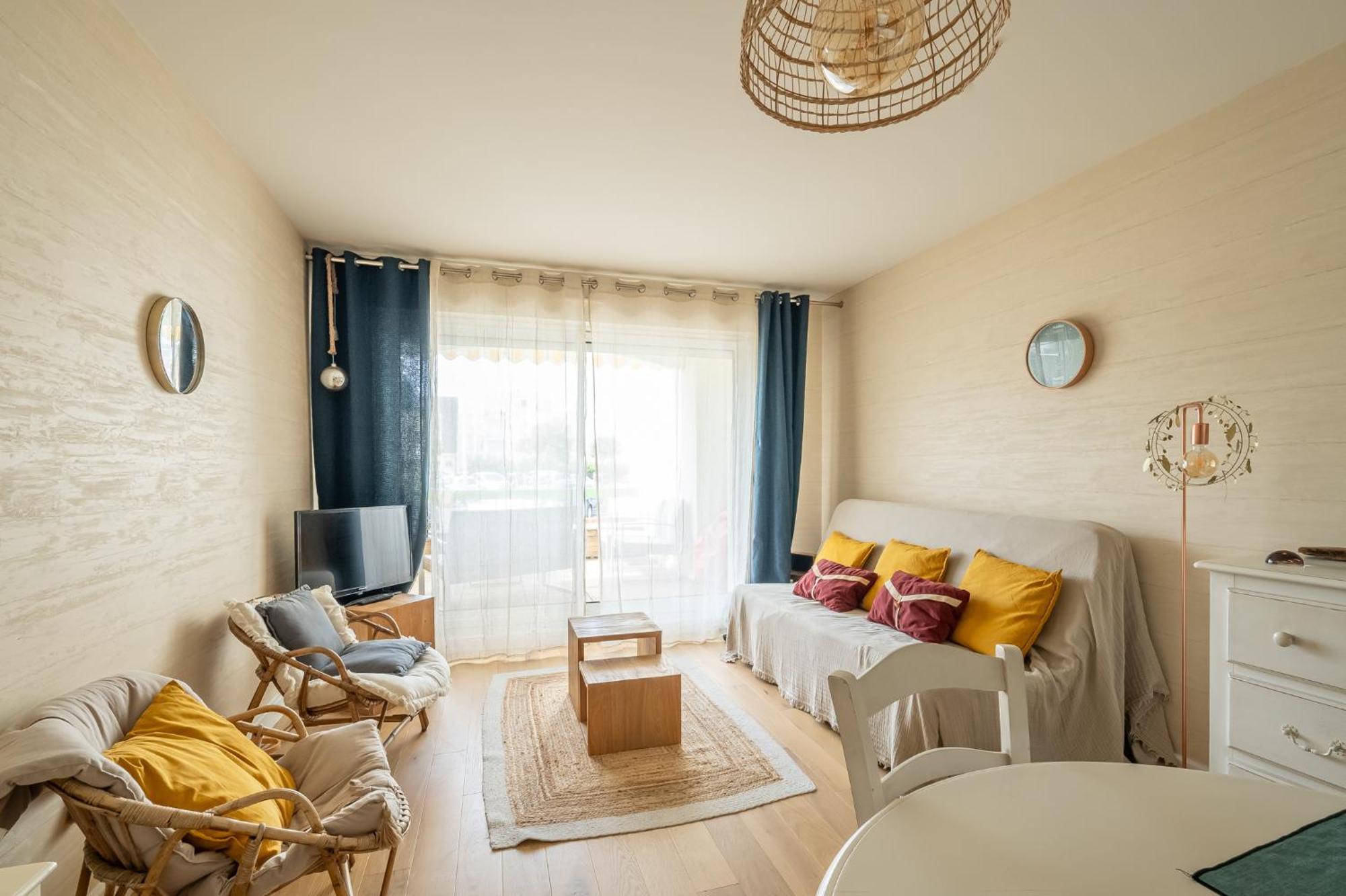 Agreable Appartement Et Terrasse A 2 Pas De La Mer Wimereux Luaran gambar